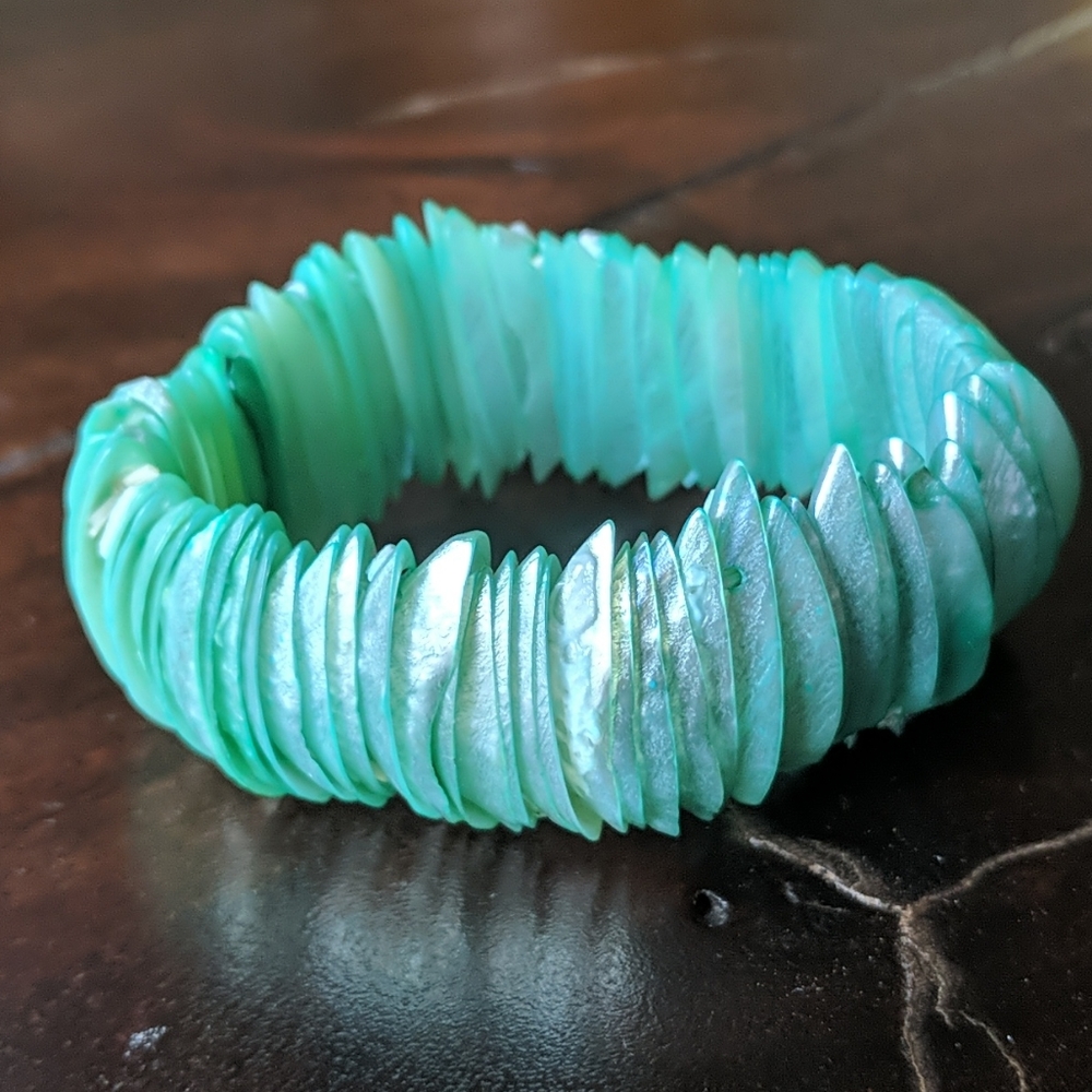 Gorgeous Shell Bracelet